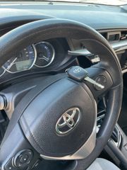 2016 Toyota Corolla LE - Interior Steering Wheel With Keys Image